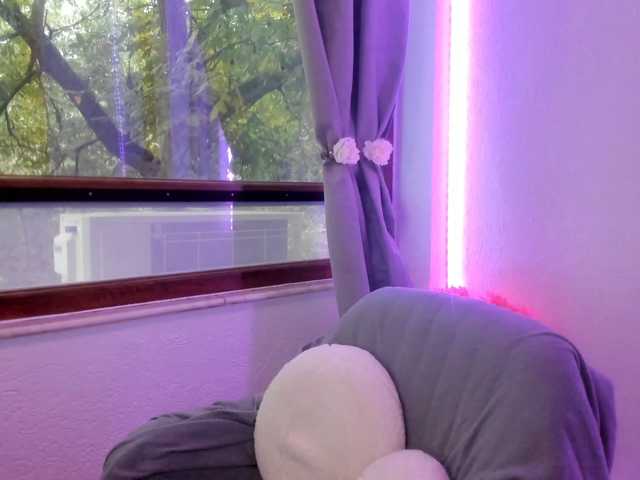 elinaskyy live cam on BongaCams