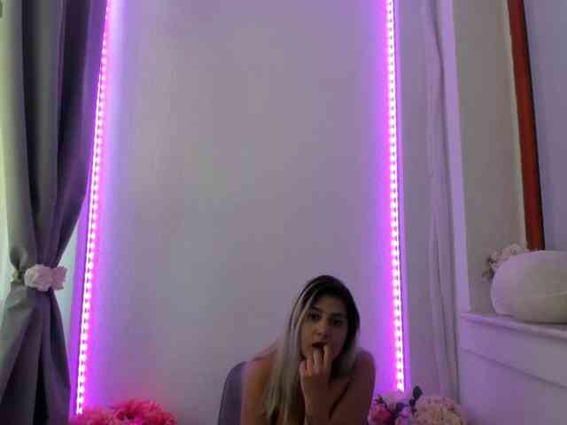 elinaskyy webcam