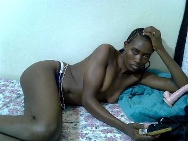 Bloom02 live cam on BongaCams