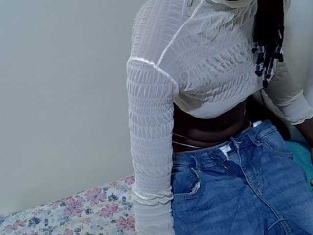 Bloom02 live cam on BongaCams