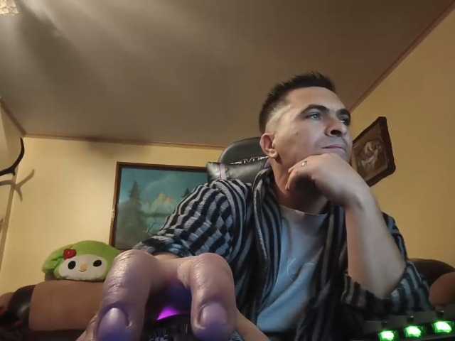 blueyesmax69