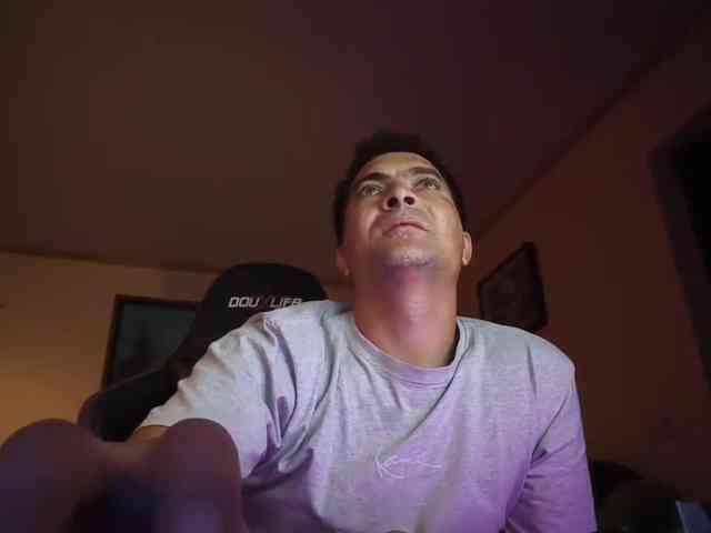 blueyesmax69