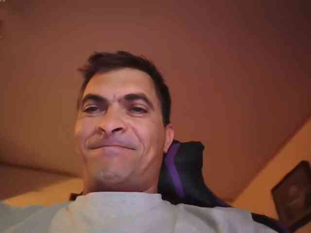 blueyesmax69