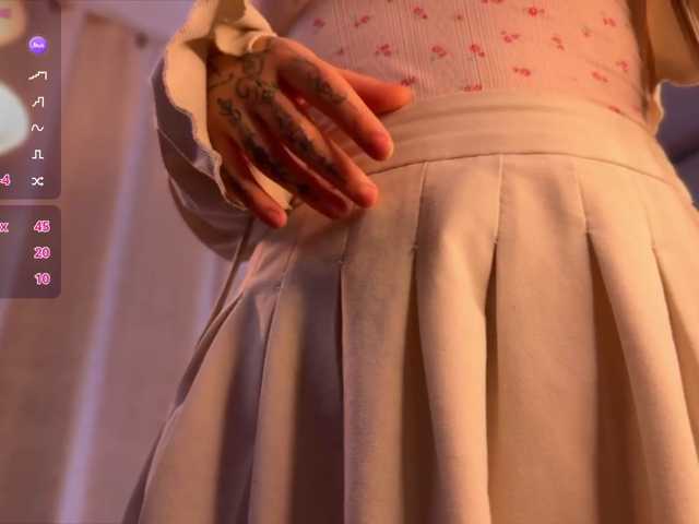 shy-whore- live cam on BongaCams