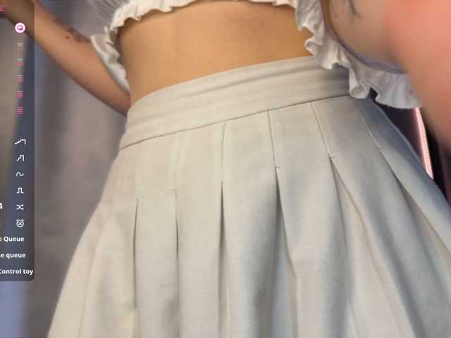 shy-whore- live cam on BongaCams
