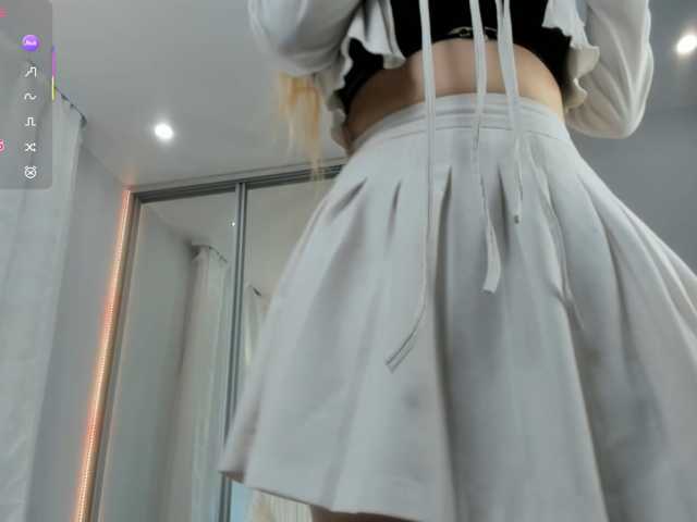 shy-whore- live cam on BongaCams