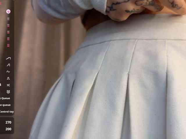 shy-whore- live female cam on bongacams