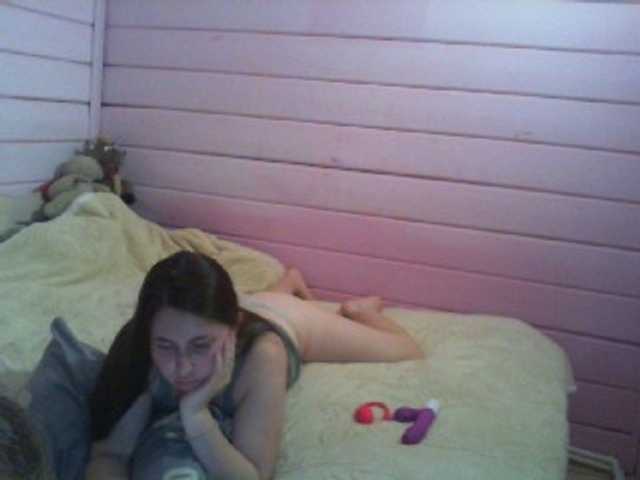 -MillaLux-2 live cam on BongaCams