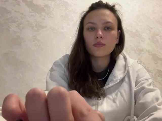 renaybellair's live room