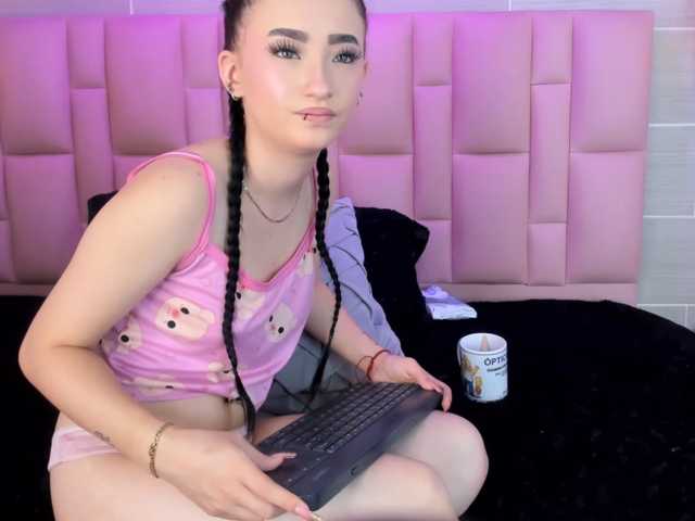 Catalina-Florez live cam on BongaCams
