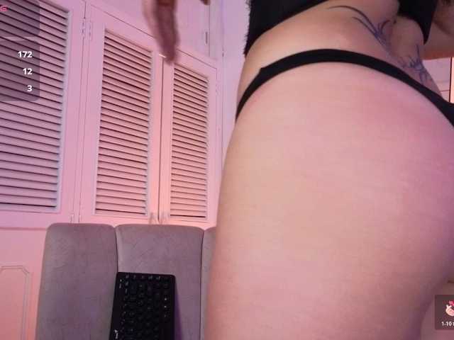 katiaa-n live cam on BongaCams