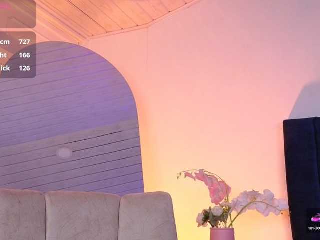 katiaa-n live cam on BongaCams