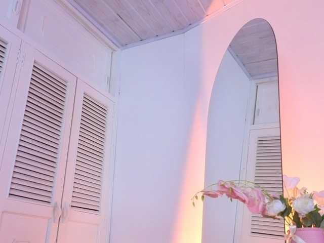 katiaa-n live cam on BongaCams