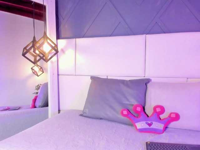 Little-Candy live cam on BongaCams