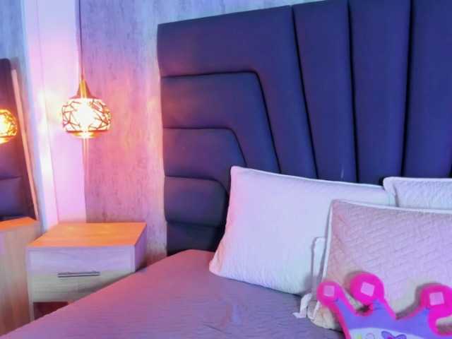 Little-Candy live cam on BongaCams