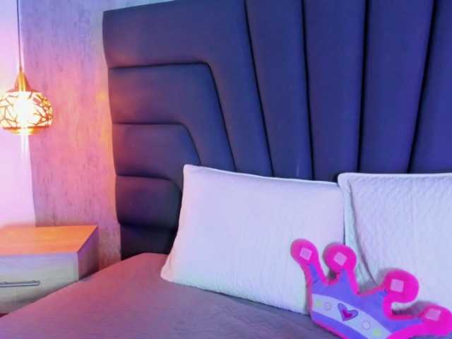Little-Candy live cam on BongaCams