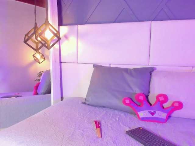 Little-Candy live cam on BongaCams