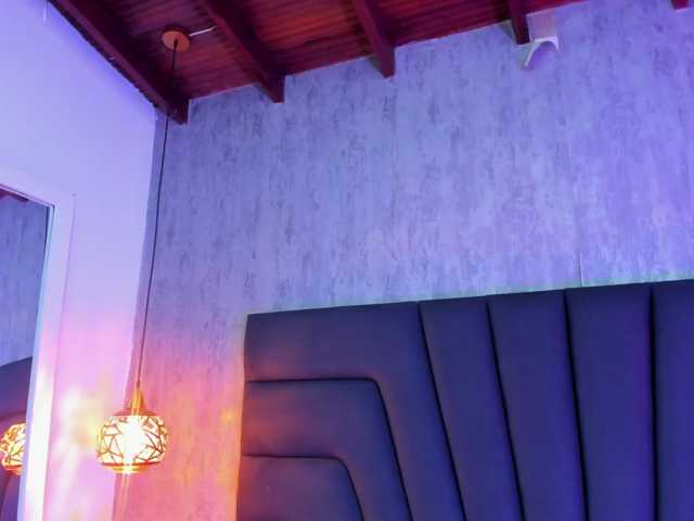Megan_18 — live female cam