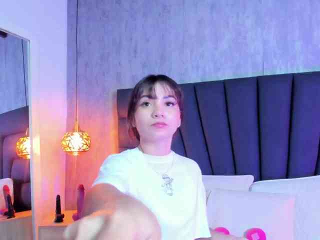 Megan_18 webcam