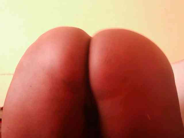 Amandalove11 webcam