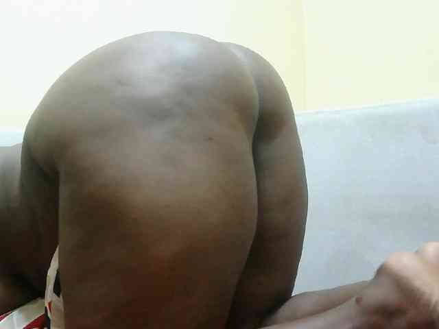 Amandalove11 webcam
