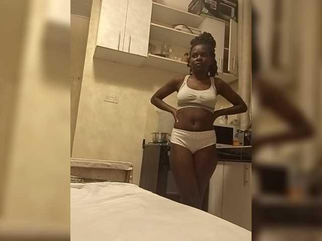 Karilcute live cam on BongaCams