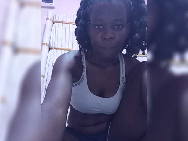 Karilcute live cam on BongaCams