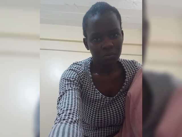 Karilcute live cam on BongaCams