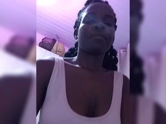 Karilcute live cam on BongaCams