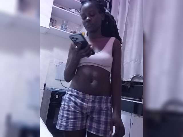 Karilcute live cam on BongaCams