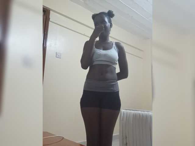 Karilcute live cam on BongaCams