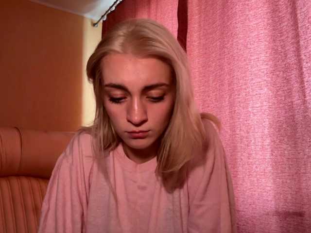 kariasana live cam on BongaCams