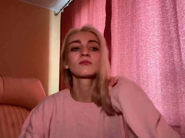 kariasana live cam on BongaCams