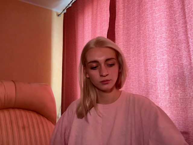 kariasana live cam on BongaCams