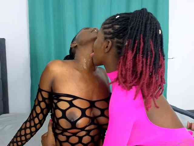 Pretty-Ebony1