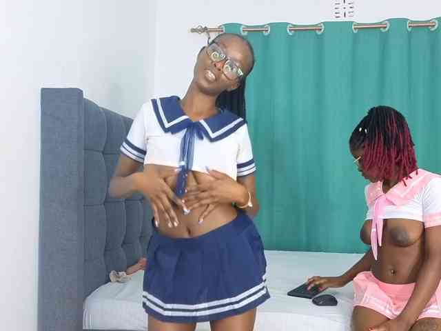 Pretty-Ebony1
