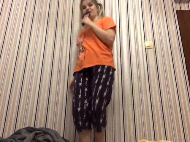 KaraHudalla live cam on BongaCams