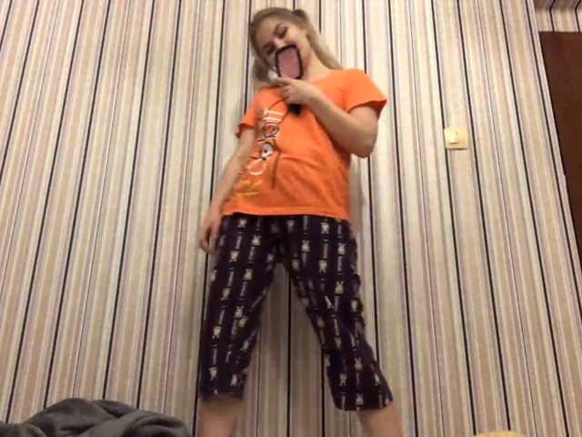 KaraHudalla live cam on BongaCams