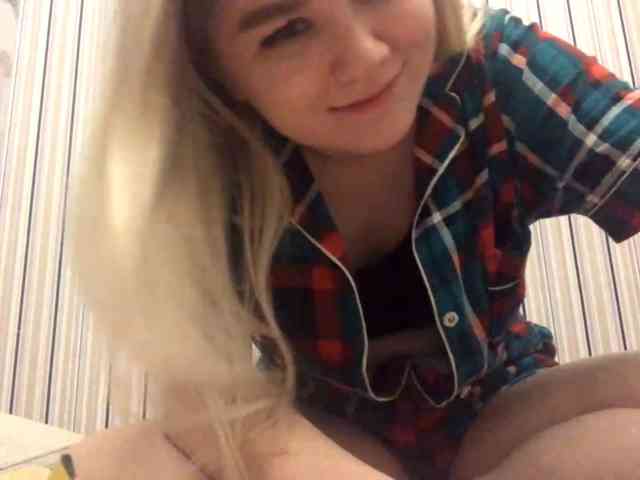 KaraHudalla webcam