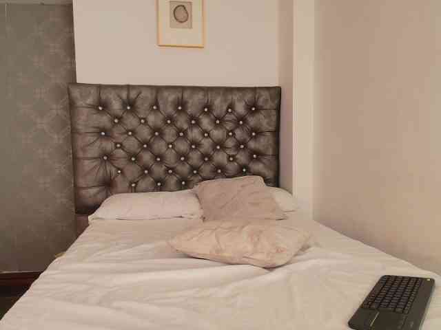 LindaRossee webcam