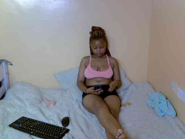 PetitePeachyy PetitePeachyy