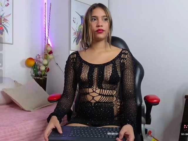 isaskinny live cam on BongaCams