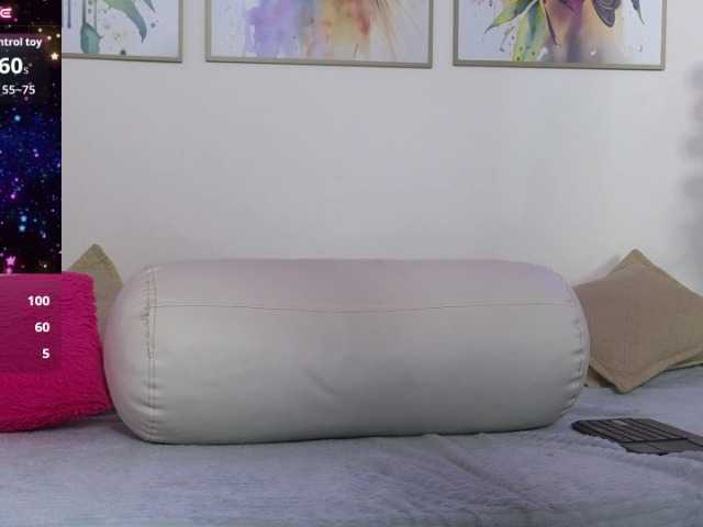 isaskinny live cam on BongaCams
