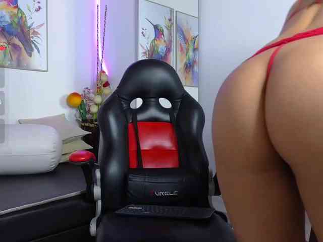 isaskinny webcam