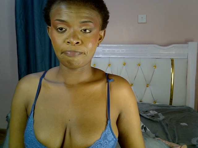 PrettyTemptation live cam on BongaCams