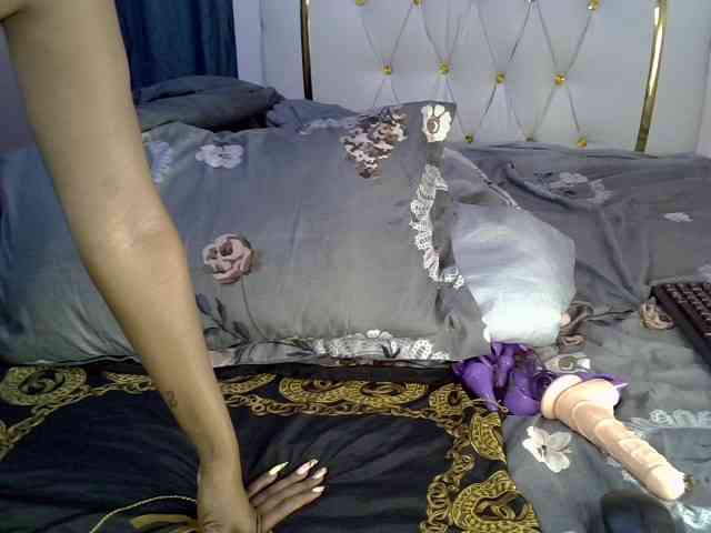 PrettyTemptation webcam