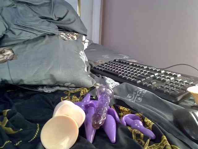 PrettyTemptation webcam