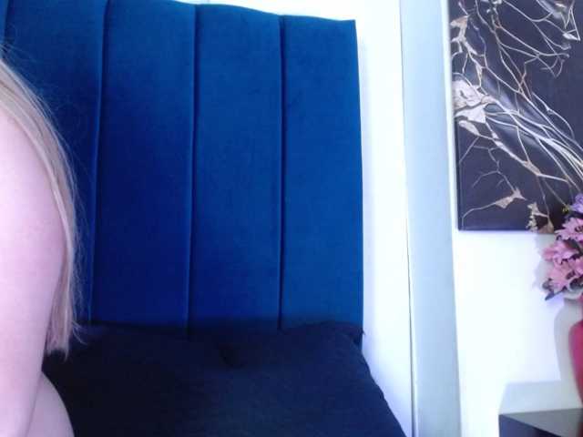 Julieta-wish live cam on BongaCams