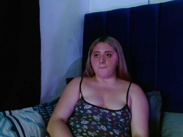 Julieta-wish live cam on BongaCams