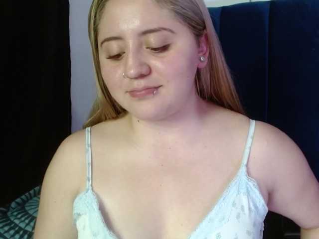 Julieta-wish, en vivo ahora en BongaCams